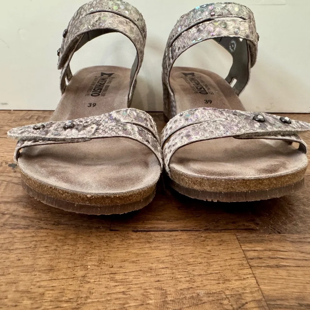 Mephisto Minoa Iridescent Snake Leather Wedge Sandal Women's Size 39‎ 9